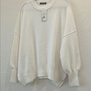 Lillusory - Chic White Women's Crew Neck Sweater